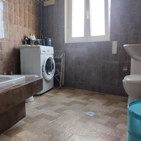 Apartament Specious Near The Sea *